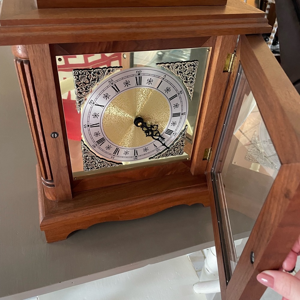 Vintage Howard Miller Clock